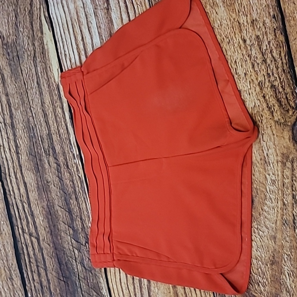 Trina Turk Pull on red Shorts